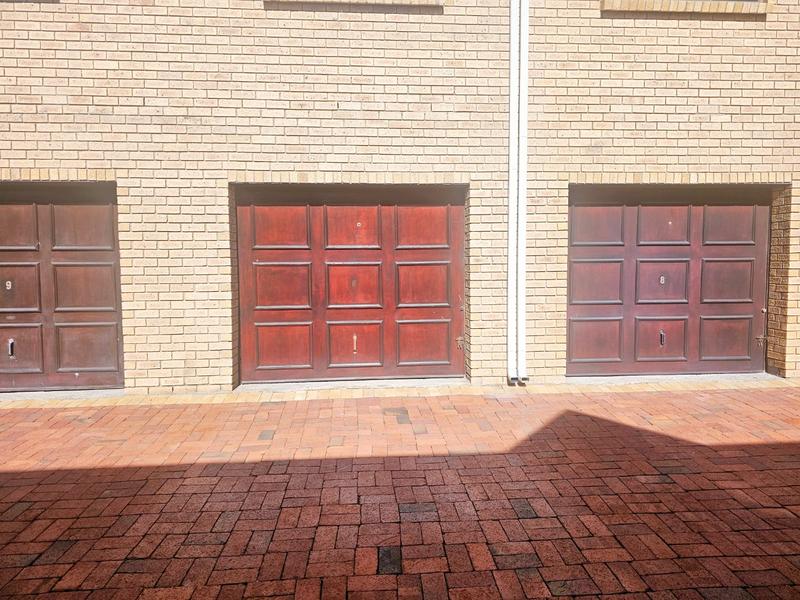 3 Bedroom Property for Sale in Mossel Bay Central Western Cape